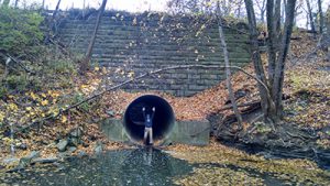 Surveyor in a pipe